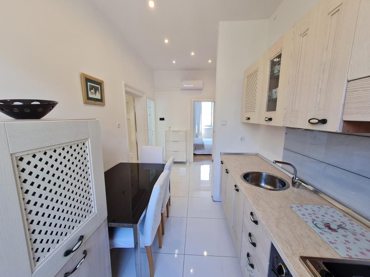 Apartment Lido 50M From The Beach Opatija Exterior photo